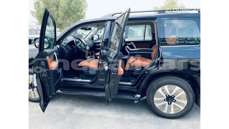 Big with watermark toyota land cruiser bagmati import dubai 1755