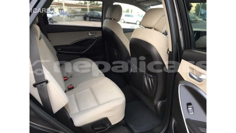 Big with watermark hyundai santa fe bagmati import dubai 1762