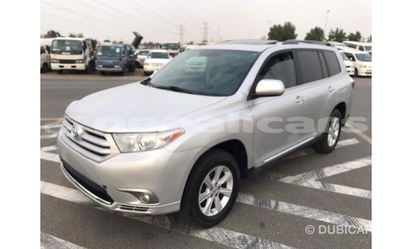 Buy Import Toyota Highlander Other Car in Import - Dubai in Bagmati Buy Import Toyota Highlander Other Car in Import - Dubai in Bagmati