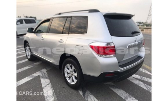 Buy Import Toyota Highlander Other Car in Import - Dubai in Bagmati Buy Import Toyota Highlander Other Car in Import - Dubai in Bagmati