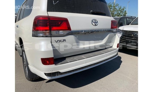 Buy Import Toyota Land Cruiser White Car in Import - Dubai in Bagmati Buy Import Toyota Land Cruiser White Car in Import - Dubai in Bagmati