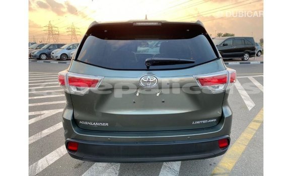 Buy Import Toyota Highlander Green Car in Import - Dubai in Bagmati Buy Import Toyota Highlander Green Car in Import - Dubai in Bagmati