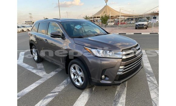 Buy Import Toyota Highlander Other Car in Import - Dubai in Bagmati Buy Import Toyota Highlander Other Car in Import - Dubai in Bagmati