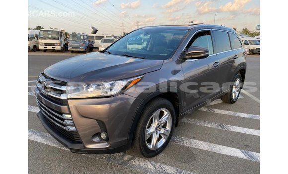 Buy Import Toyota Highlander Other Car in Import - Dubai in Bagmati Buy Import Toyota Highlander Other Car in Import - Dubai in Bagmati