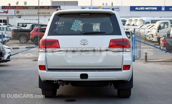 Buy Import Toyota Land Cruiser White Car in Import - Dubai in Bagmati Buy Import Toyota Land Cruiser White Car in Import - Dubai in Bagmati