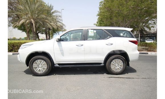 Buy Import Toyota Fortuner White Car in Import - Dubai in Bagmati Buy Import Toyota Fortuner White Car in Import - Dubai in Bagmati