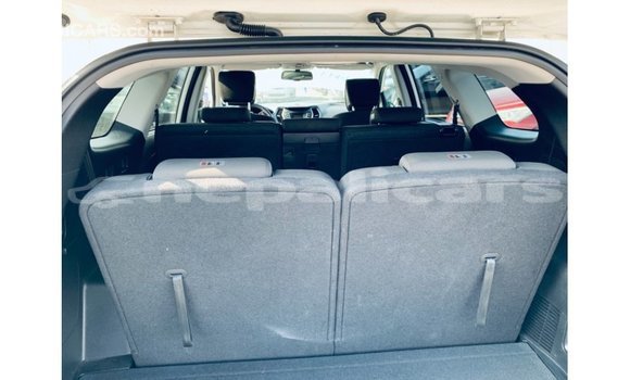 Buy Import Hyundai Santa Fe White Car in Import - Dubai in Bagmati Buy Import Hyundai Santa Fe White Car in Import - Dubai in Bagmati