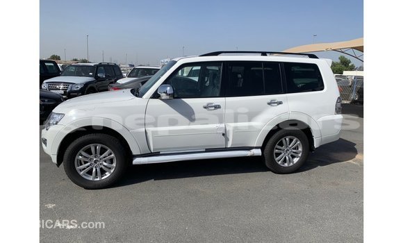 Buy Import Mitsubishi Pajero White Car in Import - Dubai in Bagmati Buy Import Mitsubishi Pajero White Car in Import - Dubai in Bagmati