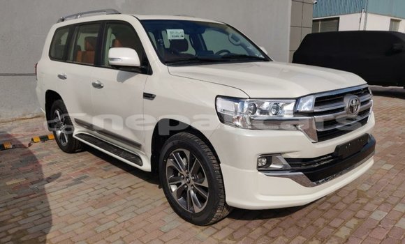 Buy Import Toyota Land Cruiser White Car in Import - Dubai in Bagmati Buy Import Toyota Land Cruiser White Car in Import - Dubai in Bagmati