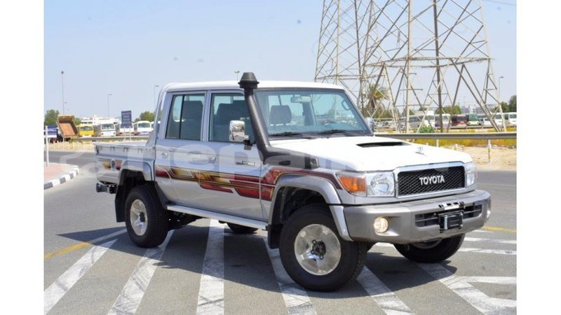 Big with watermark toyota land cruiser bagmati import dubai 1867