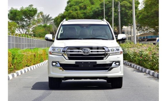 Buy Import Toyota Land Cruiser White Car in Import - Dubai in Bagmati Buy Import Toyota Land Cruiser White Car in Import - Dubai in Bagmati