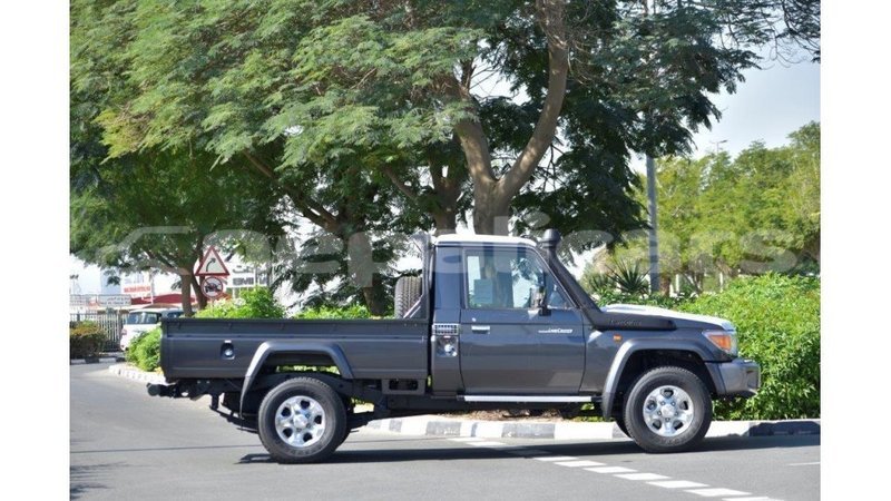 Big with watermark toyota land cruiser bagmati import dubai 1889