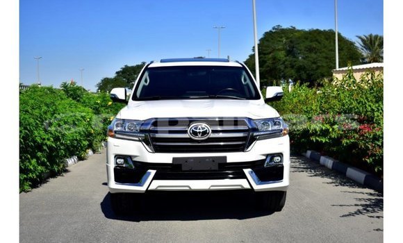 Buy Import Toyota Land Cruiser White Car in Import - Dubai in Bagmati Buy Import Toyota Land Cruiser White Car in Import - Dubai in Bagmati
