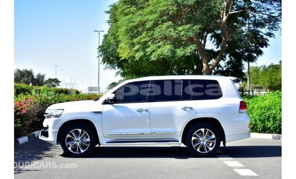 Buy Import Toyota Land Cruiser White Car in Import - Dubai in Bagmati Buy Import Toyota Land Cruiser White Car in Import - Dubai in Bagmati