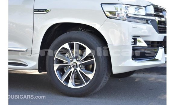 Buy Import Toyota Land Cruiser White Car in Import - Dubai in Bagmati Buy Import Toyota Land Cruiser White Car in Import - Dubai in Bagmati