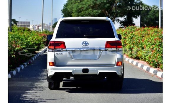 Buy Import Toyota Land Cruiser White Car in Import - Dubai in Bagmati Buy Import Toyota Land Cruiser White Car in Import - Dubai in Bagmati