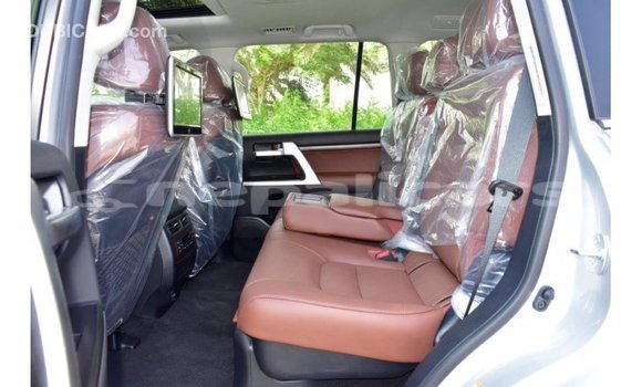Buy Import Toyota Land Cruiser Other Car in Import - Dubai in Bagmati Buy Import Toyota Land Cruiser Other Car in Import - Dubai in Bagmati