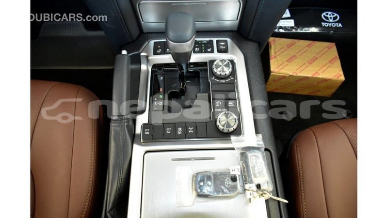 Big with watermark toyota land cruiser bagmati import dubai 1894