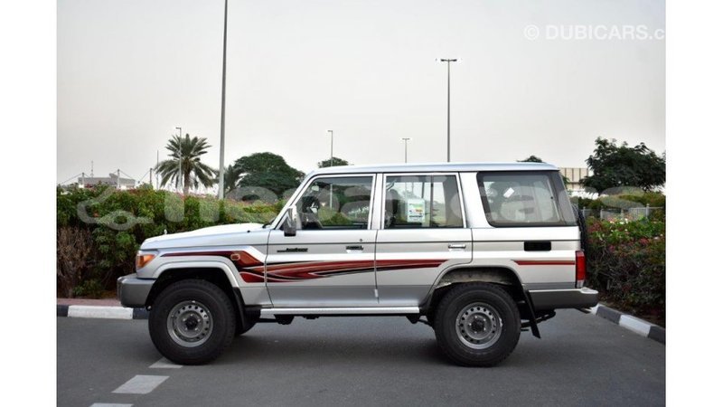 Big with watermark toyota land cruiser bagmati import dubai 1896