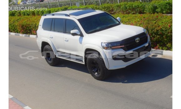 Buy Import Toyota Land Cruiser White Car in Import - Dubai in Bagmati Buy Import Toyota Land Cruiser White Car in Import - Dubai in Bagmati
