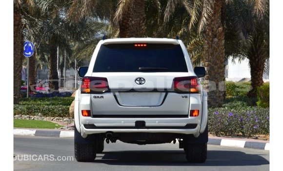 Buy Import Toyota Land Cruiser White Car in Import - Dubai in Bagmati Buy Import Toyota Land Cruiser White Car in Import - Dubai in Bagmati