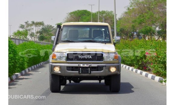 Buy Import Toyota Land Cruiser Beige Car in Import - Dubai in Bagmati Buy Import Toyota Land Cruiser Beige Car in Import - Dubai in Bagmati
