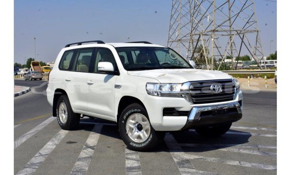 Buy Import Toyota Land Cruiser White Car in Import - Dubai in Bagmati Buy Import Toyota Land Cruiser White Car in Import - Dubai in Bagmati
