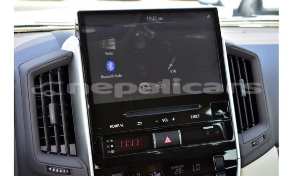 Buy Import Toyota Land Cruiser White Car in Import - Dubai in Bagmati Buy Import Toyota Land Cruiser White Car in Import - Dubai in Bagmati