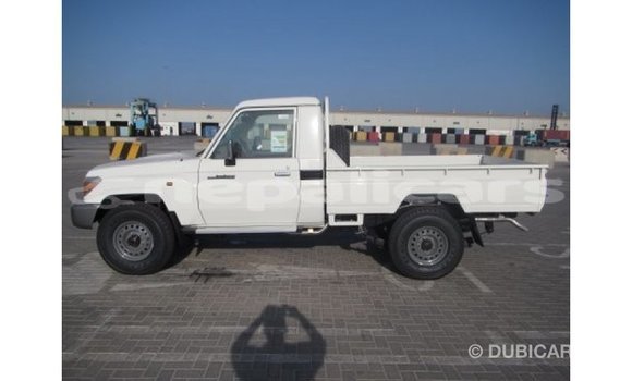 Buy Import Toyota Land Cruiser White Car in Import - Dubai in Bagmati Buy Import Toyota Land Cruiser White Car in Import - Dubai in Bagmati