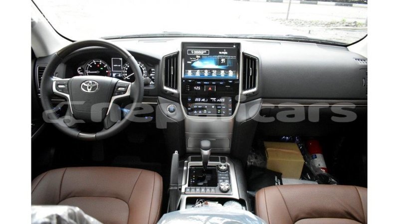 Big with watermark toyota land cruiser bagmati import dubai 1929