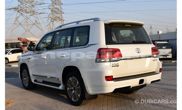 Buy Import Toyota Land Cruiser White Car in Import - Dubai in Bagmati Buy Import Toyota Land Cruiser White Car in Import - Dubai in Bagmati