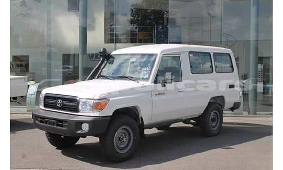 Buy Import Toyota Land Cruiser White Car in Import - Dubai in Bagmati Buy Import Toyota Land Cruiser White Car in Import - Dubai in Bagmati