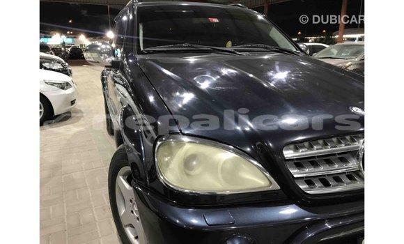 Buy Import Mercedes‒Benz 190 (W201) Blue Car in Import - Dubai in Bagmati Buy Import Mercedes‒Benz 190 (W201) Blue Car in Import - Dubai in Bagmati