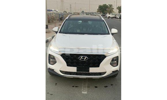 Buy Import Hyundai Santa Fe White Car in Import - Dubai in Bagmati Buy Import Hyundai Santa Fe White Car in Import - Dubai in Bagmati