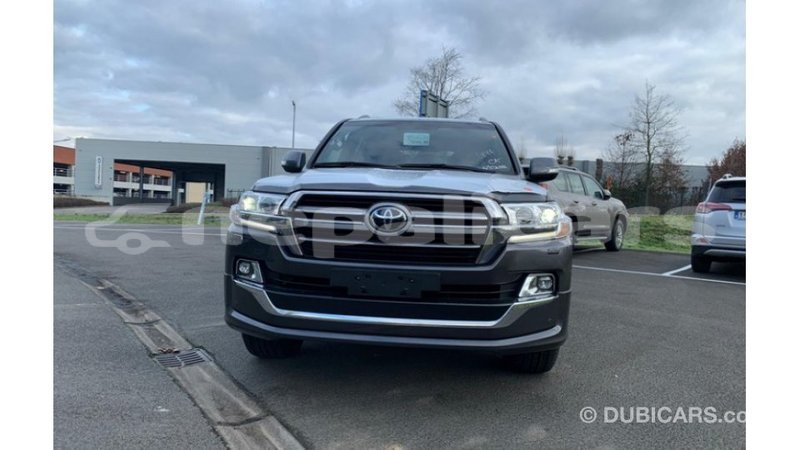 Big with watermark toyota land cruiser bagmati import dubai 1961