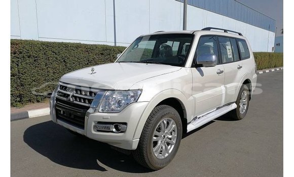 Buy Import Mitsubishi Pajero White Car in Import - Dubai in Bagmati Buy Import Mitsubishi Pajero White Car in Import - Dubai in Bagmati