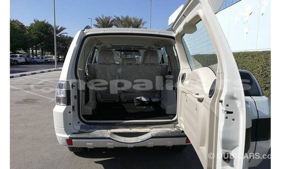 Buy Import Mitsubishi Pajero White Car in Import - Dubai in Bagmati Buy Import Mitsubishi Pajero White Car in Import - Dubai in Bagmati