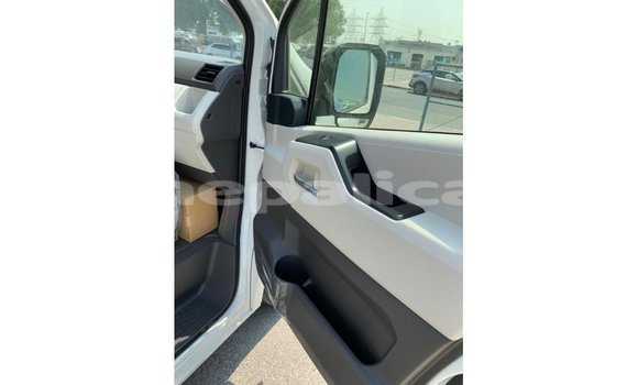 Buy Import Toyota Hiace White Car in Import - Dubai in Bagmati Buy Import Toyota Hiace White Car in Import - Dubai in Bagmati
