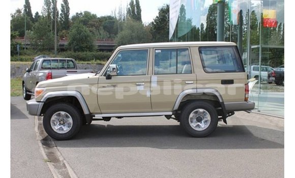 Buy Import Toyota Land Cruiser Beige Car in Import - Dubai in Bagmati Buy Import Toyota Land Cruiser Beige Car in Import - Dubai in Bagmati