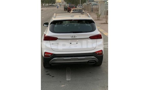 Buy Import Hyundai Santa Fe White Car in Import - Dubai in Bagmati Buy Import Hyundai Santa Fe White Car in Import - Dubai in Bagmati
