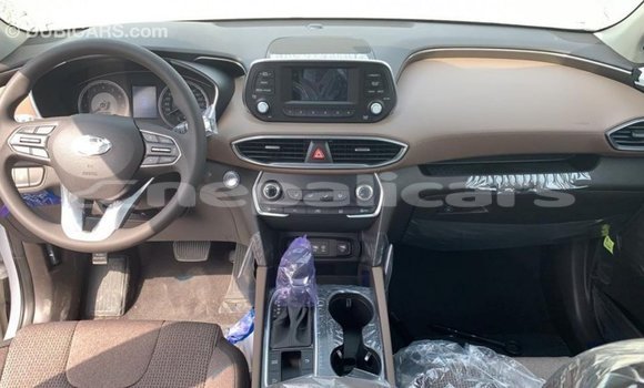 Buy Import Hyundai Santa Fe White Car in Import - Dubai in Bagmati Buy Import Hyundai Santa Fe White Car in Import - Dubai in Bagmati