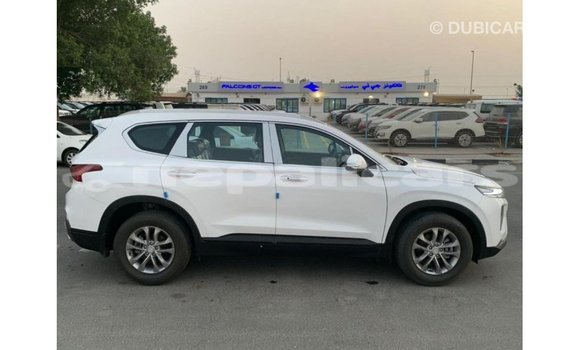 Buy Import Hyundai Santa Fe White Car in Import - Dubai in Bagmati Buy Import Hyundai Santa Fe White Car in Import - Dubai in Bagmati