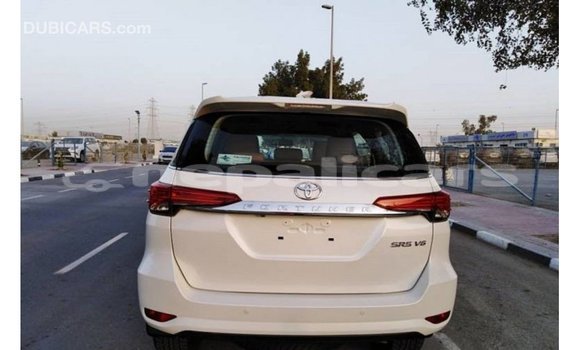 Buy Import Toyota Fortuner White Car in Import - Dubai in Bagmati Buy Import Toyota Fortuner White Car in Import - Dubai in Bagmati