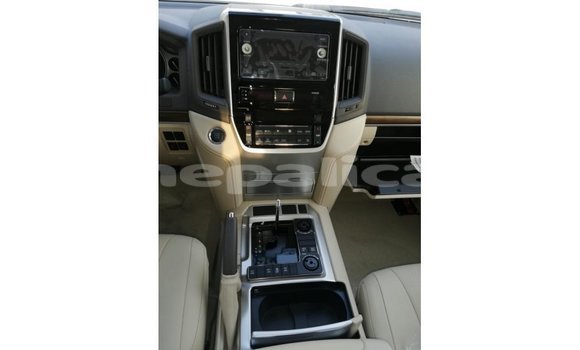 Buy Import Toyota Land Cruiser White Car in Import - Dubai in Bagmati Buy Import Toyota Land Cruiser White Car in Import - Dubai in Bagmati