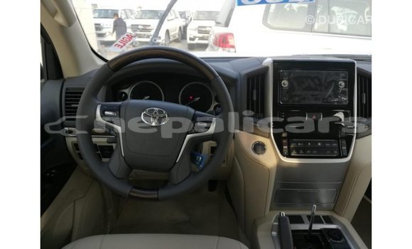 Buy Import Toyota Land Cruiser White Car in Import - Dubai in Bagmati Buy Import Toyota Land Cruiser White Car in Import - Dubai in Bagmati