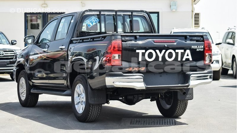 Big with watermark toyota hilux bagmati import dubai 1984
