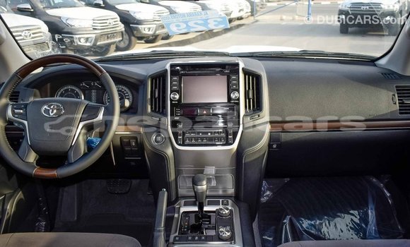 Buy Import Toyota Land Cruiser White Car in Import - Dubai in Bagmati Buy Import Toyota Land Cruiser White Car in Import - Dubai in Bagmati