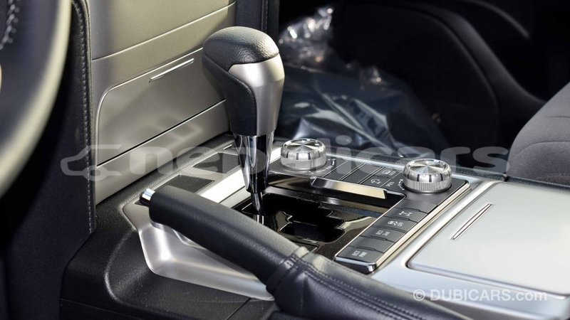 Big with watermark toyota land cruiser bagmati import dubai 1987