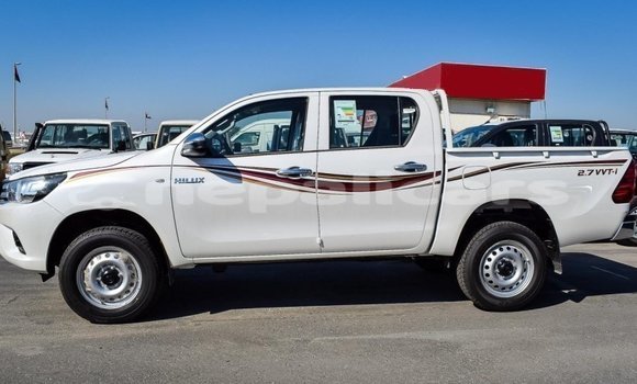 Buy Import Toyota Hilux White Car in Import - Dubai in Bagmati Buy Import Toyota Hilux White Car in Import - Dubai in Bagmati