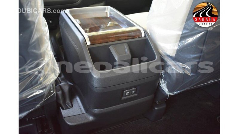 Big with watermark toyota granvia bagmati import dubai 1999